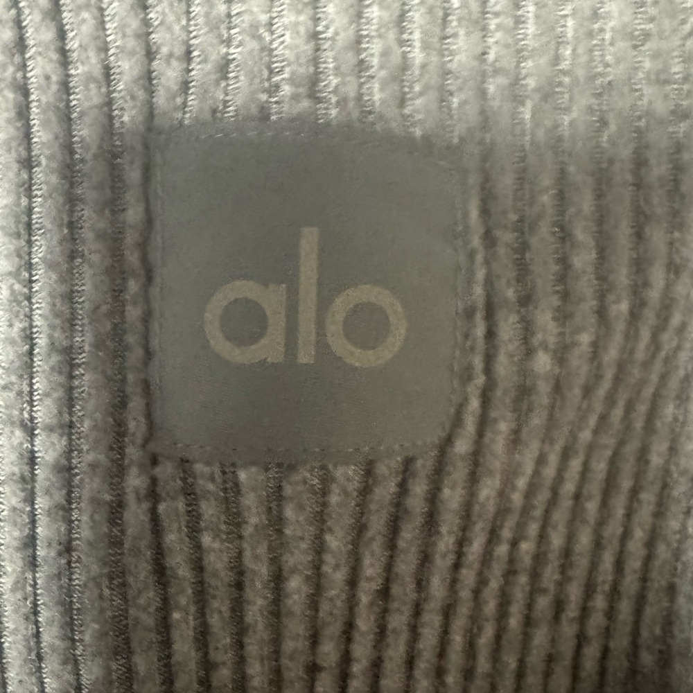 ALO Muse Gray Cropped Hoodie - Picture 3 of 4